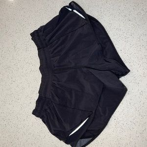 Black hotty hot lululemon shorts